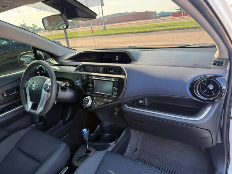 2017 Toyota Prius c