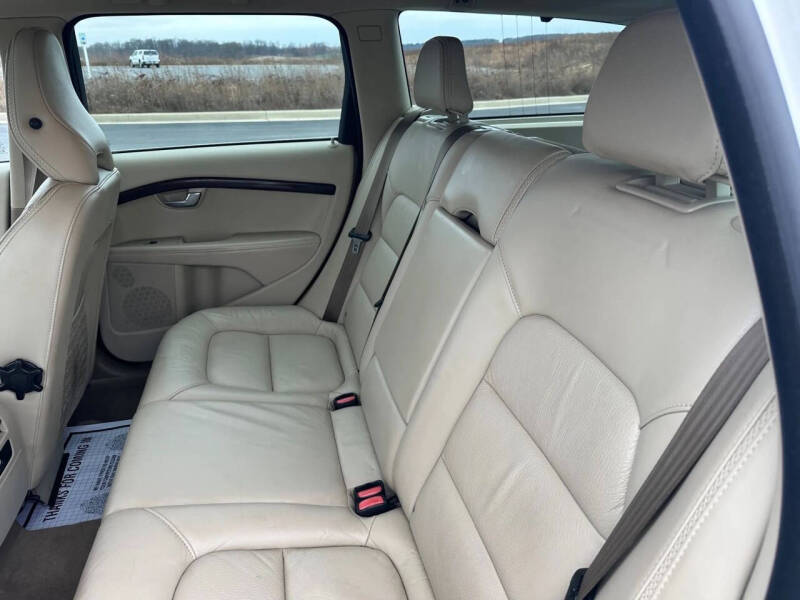 2015 Volvo XC70 T6 Premier Plus