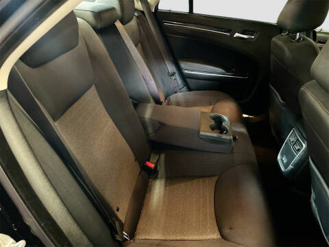 2023 Chrysler 300 Touring