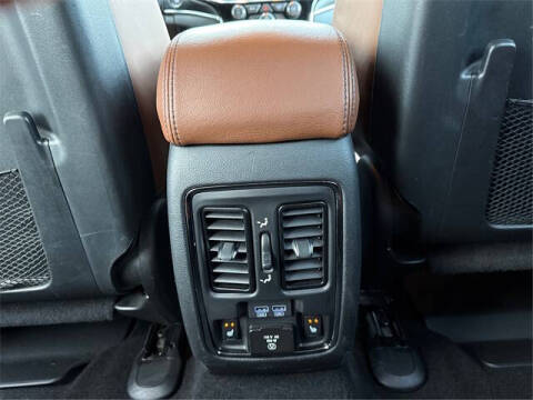 2020 Jeep Grand Cherokee Summit