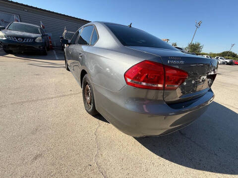 2014 Volkswagen Passat 1.8T S