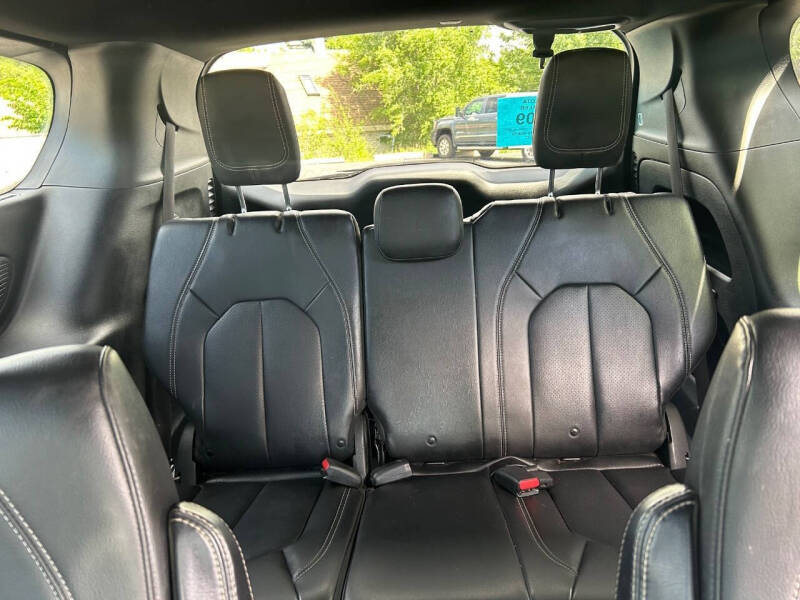 2019 Chrysler Pacifica Touring L Plus