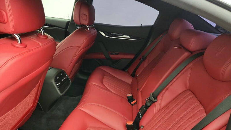 2023 Maserati Ghibli Modena