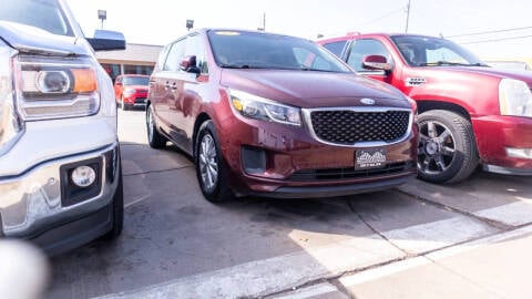 2017 Kia Sedona for sale at Corridor Motors in Cedar Rapids IA