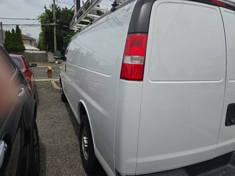 2019 Chevrolet Express 2500