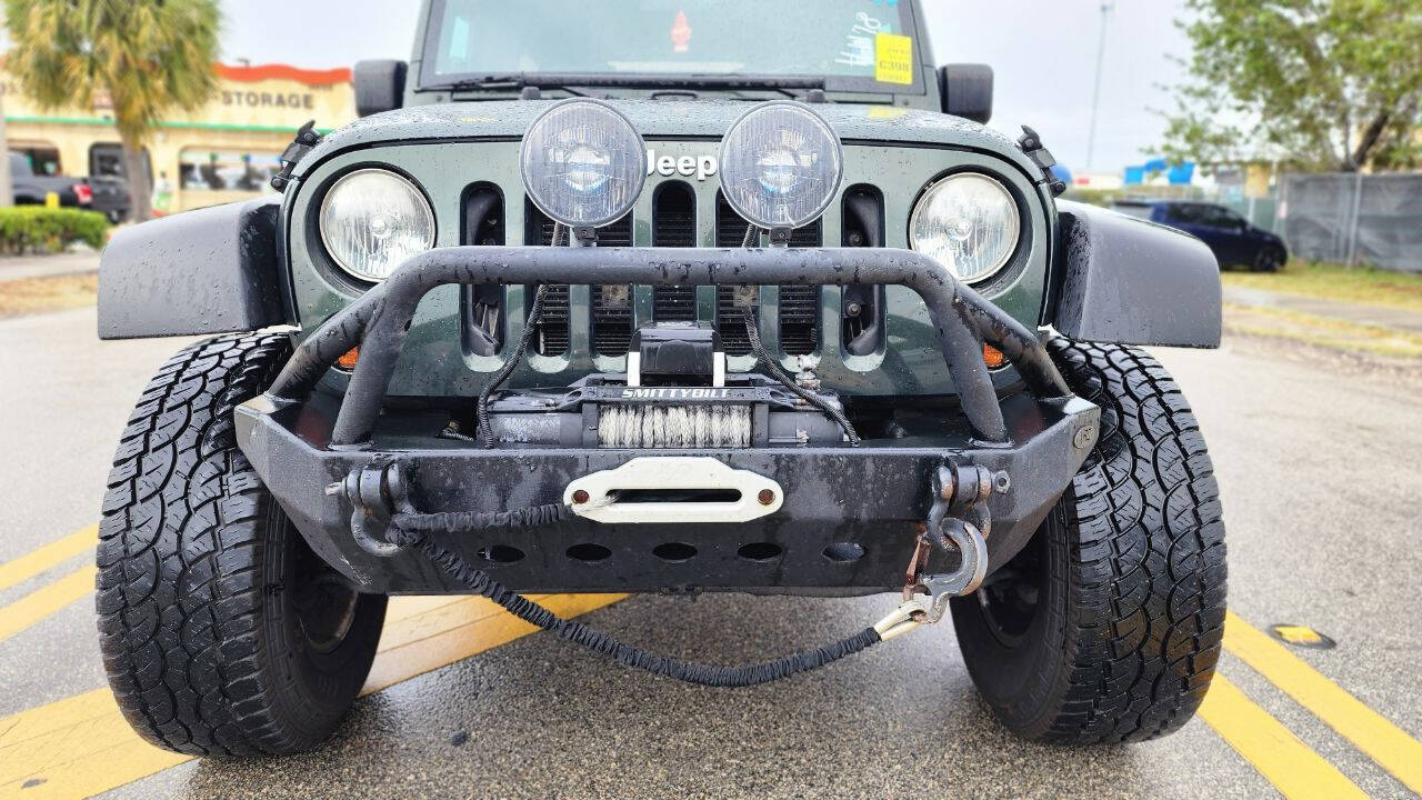 2012 Jeep Wrangler Unlimited  - $17,900