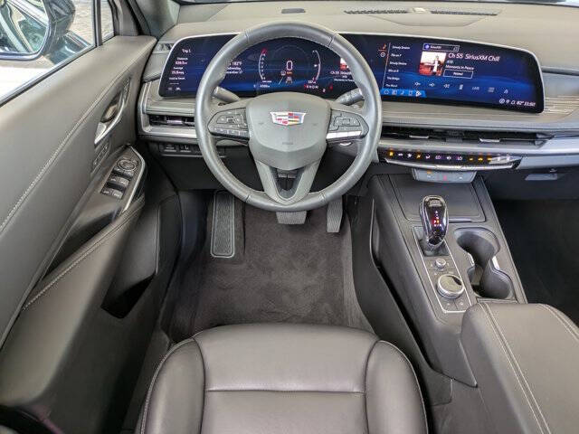 2024 Cadillac XT4 Premium Luxury