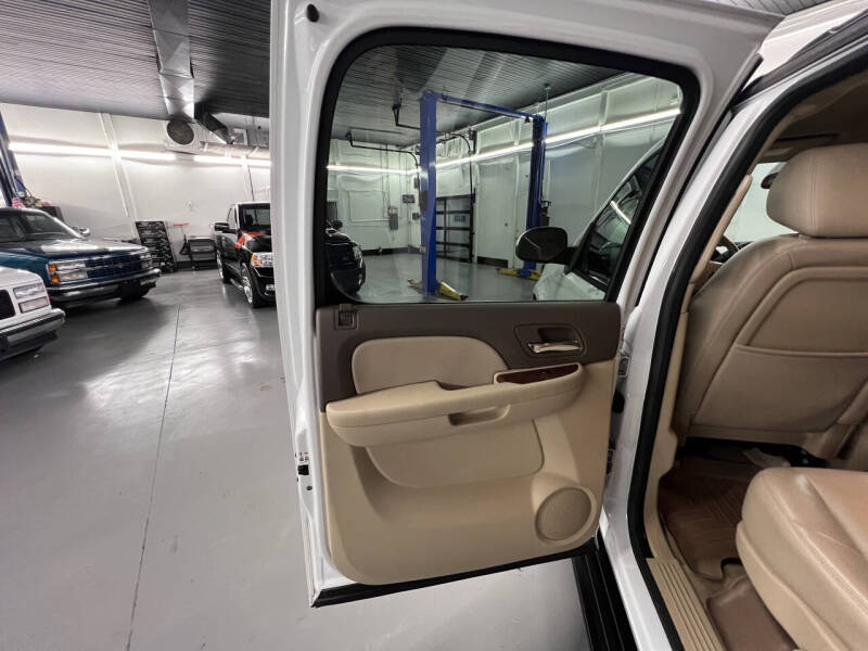 2012 Chevrolet Suburban LT