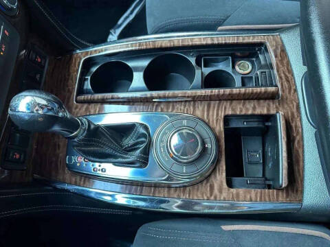 2017 Nissan Armada SV