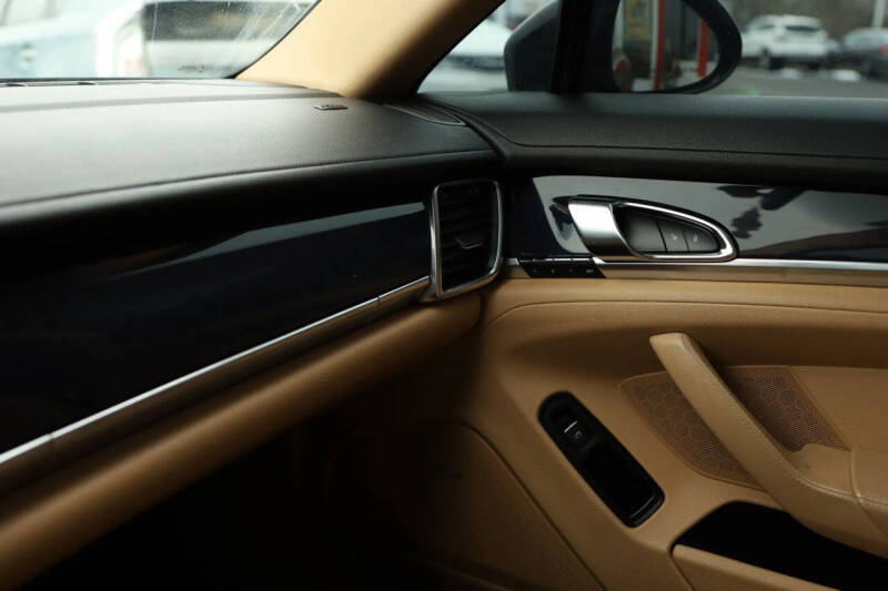 2013 Porsche Panamera