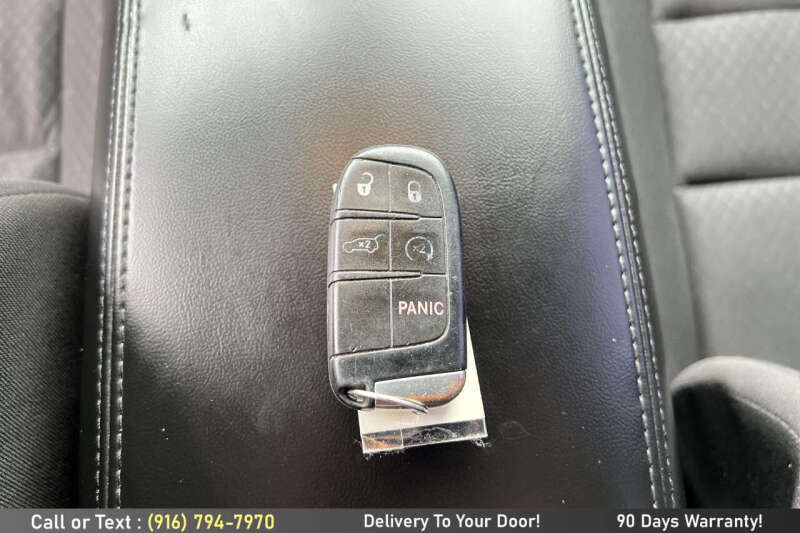 2019 Jeep Grand Cherokee Laredo E