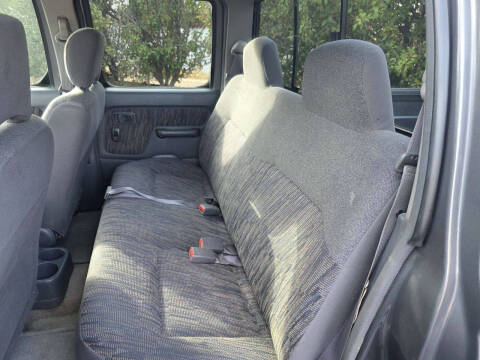 2000 Nissan Frontier SE