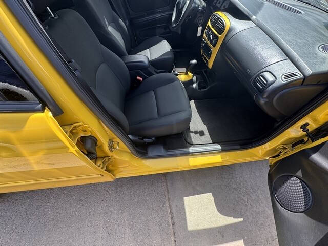2004 Dodge Neon SXT