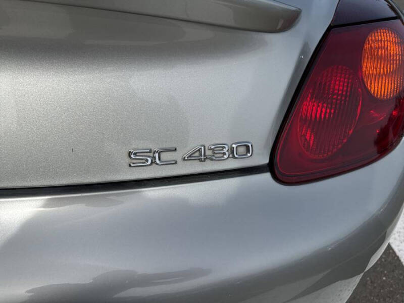 2004 Lexus SC 430