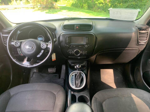2017 Kia Soul +