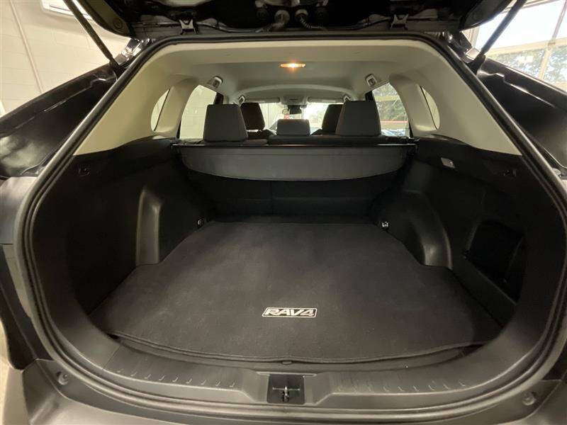 2019 Toyota RAV4 Hybrid LE