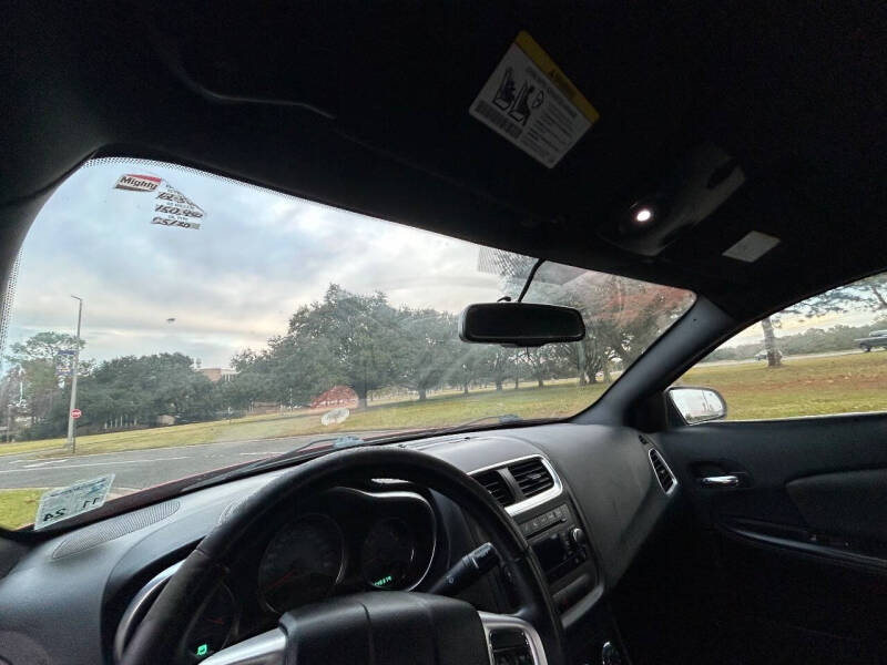 2013 Dodge Avenger SE