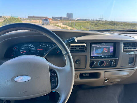 2003 Ford Excursion XLT