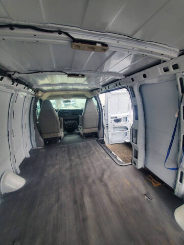 2021 Chevrolet Express 2500