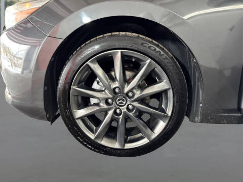 2018 Mazda MAZDA3 Touring