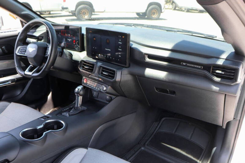 2025 Ford Mustang EcoBoost