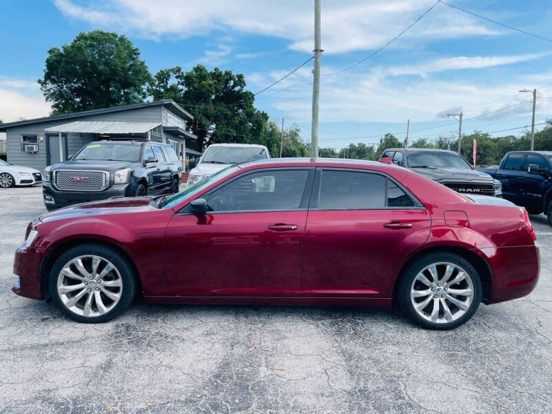 2019 Chrysler 300 Touring