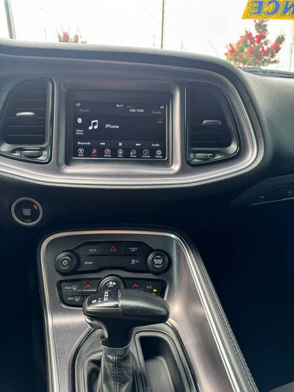 2018 Dodge Challenger SXT