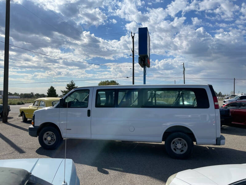 2004 Chevrolet Express Cargo Base photo 6