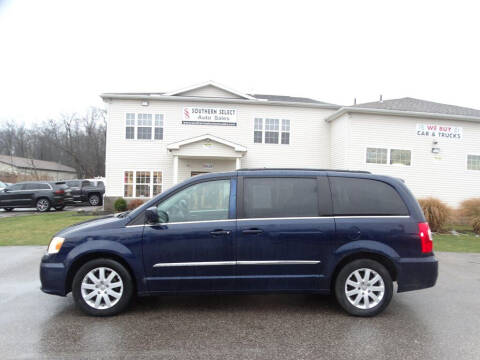2013 Chrysler Town and Country for sale at SOUTHERN SELECT AUTO SALES in Medina OH