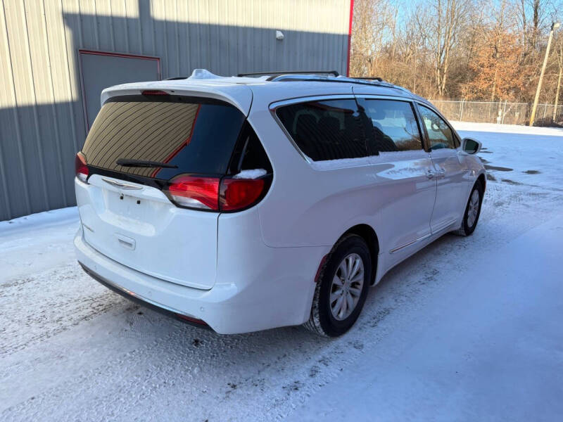 2019 Chrysler Pacifica Touring L