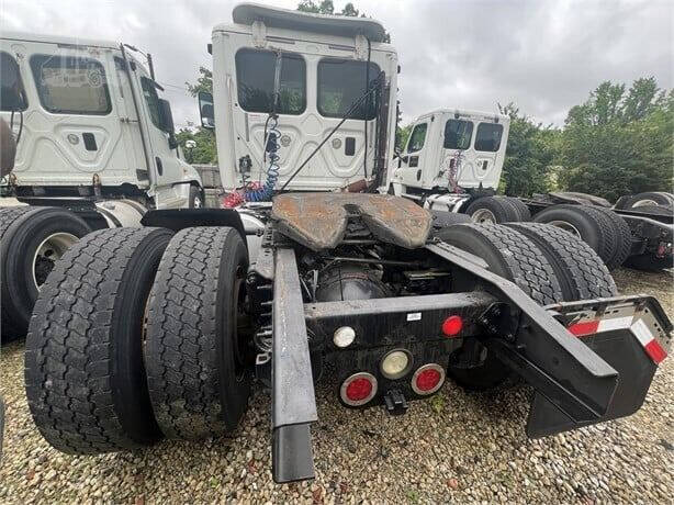 2014 Freightliner Cascadia