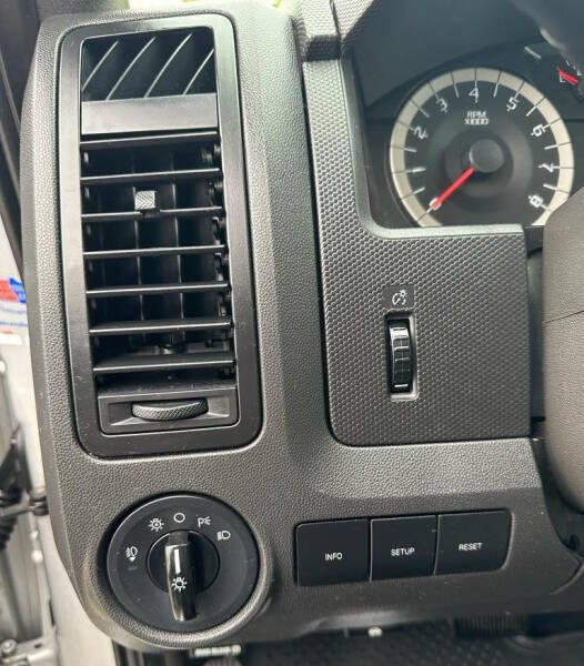 2011 Ford Escape XLT