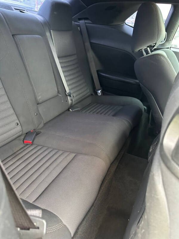 2013 Dodge Challenger SXT