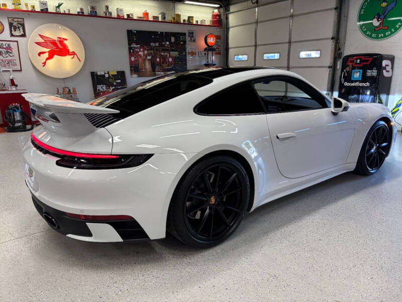 2022 Porsche 911 S photo 4