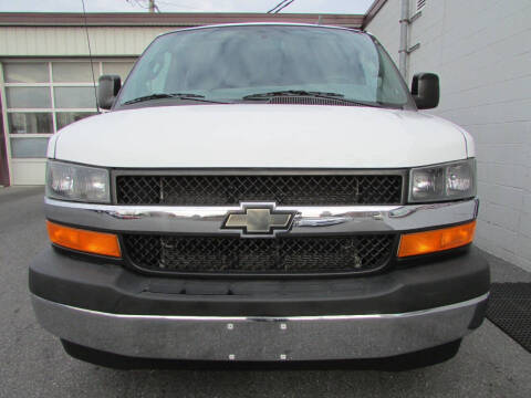 2017 Chevrolet Express LT 3500