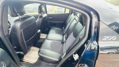 2012 Chrysler 200 S