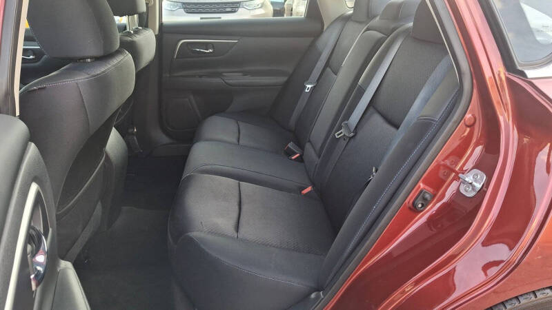 2016 Nissan Altima 2.5 SR