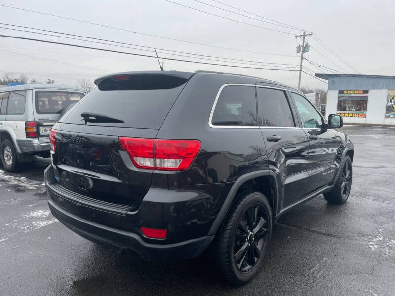 2013 Jeep Grand Cherokee Laredo photo 9