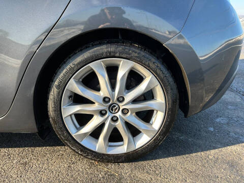2015 Mazda MAZDA3 s Grand Touring