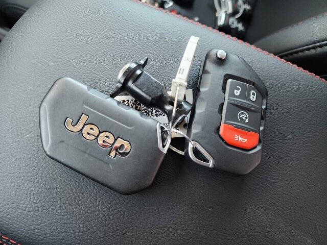 2026 Jeep Gladiator Shadow Ops
