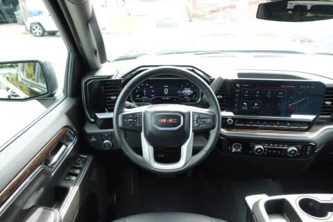 2024 GMC Sierra 1500 Elevation Standard