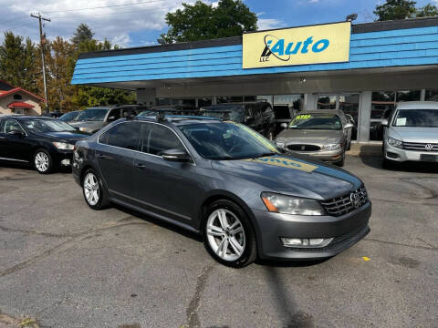 2013 Volkswagen Passat TDI SEL Premium