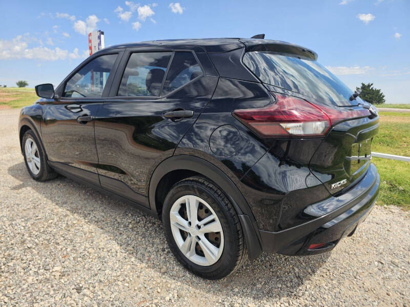 2023 Nissan Kicks S