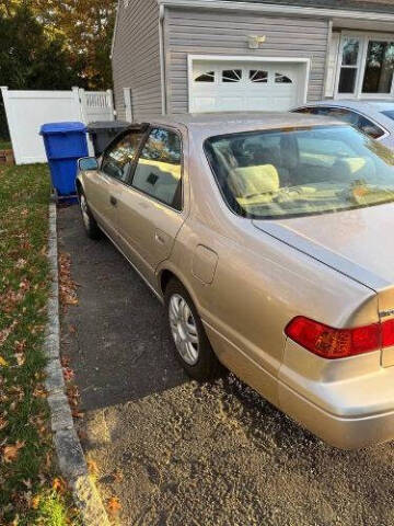 2000 Toyota Camry