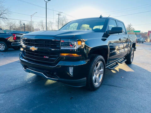 2018 Chevrolet Silverado 1500 for sale at Aurora Auto Center Inc in Aurora IL