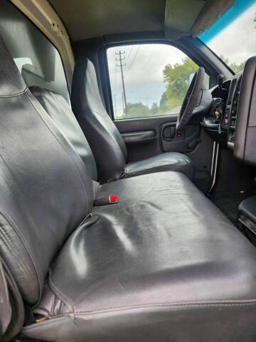 2005 GMC TopKick C5500