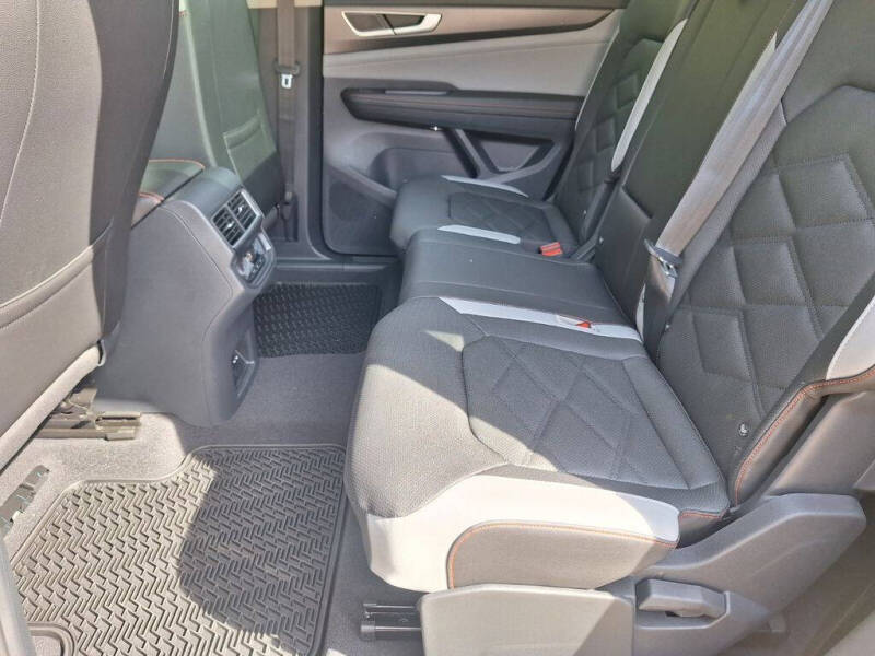 2025 Volkswagen Atlas Peak Edition 4Motion