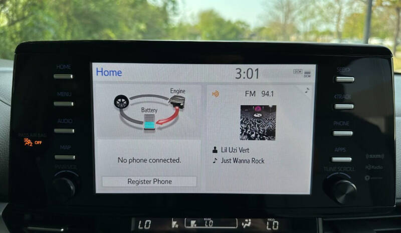 2023 Toyota Sienna LE 8-Passenger