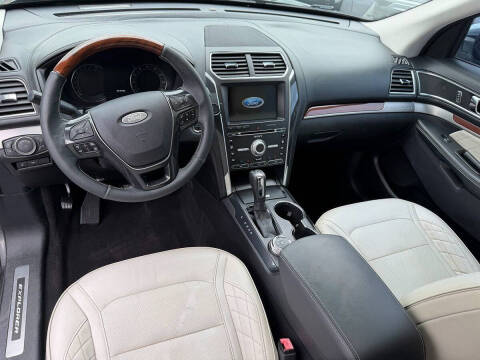 2018 Ford Explorer Platinum