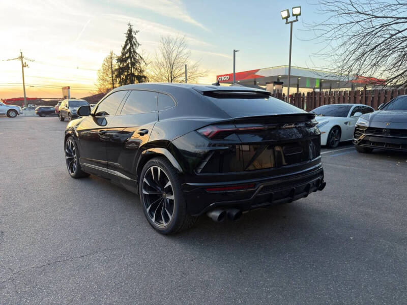 2020 Lamborghini Urus